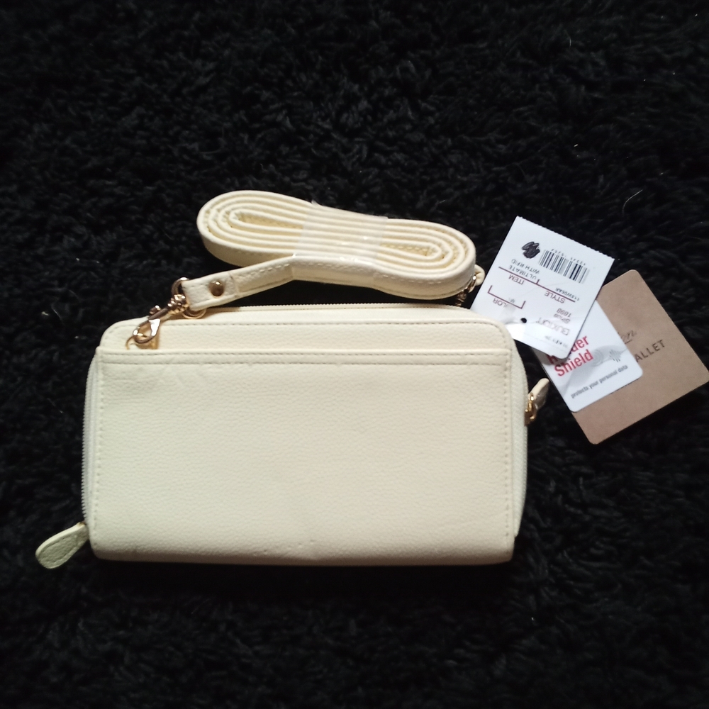 Buxton Light Yellow Women's Wallet